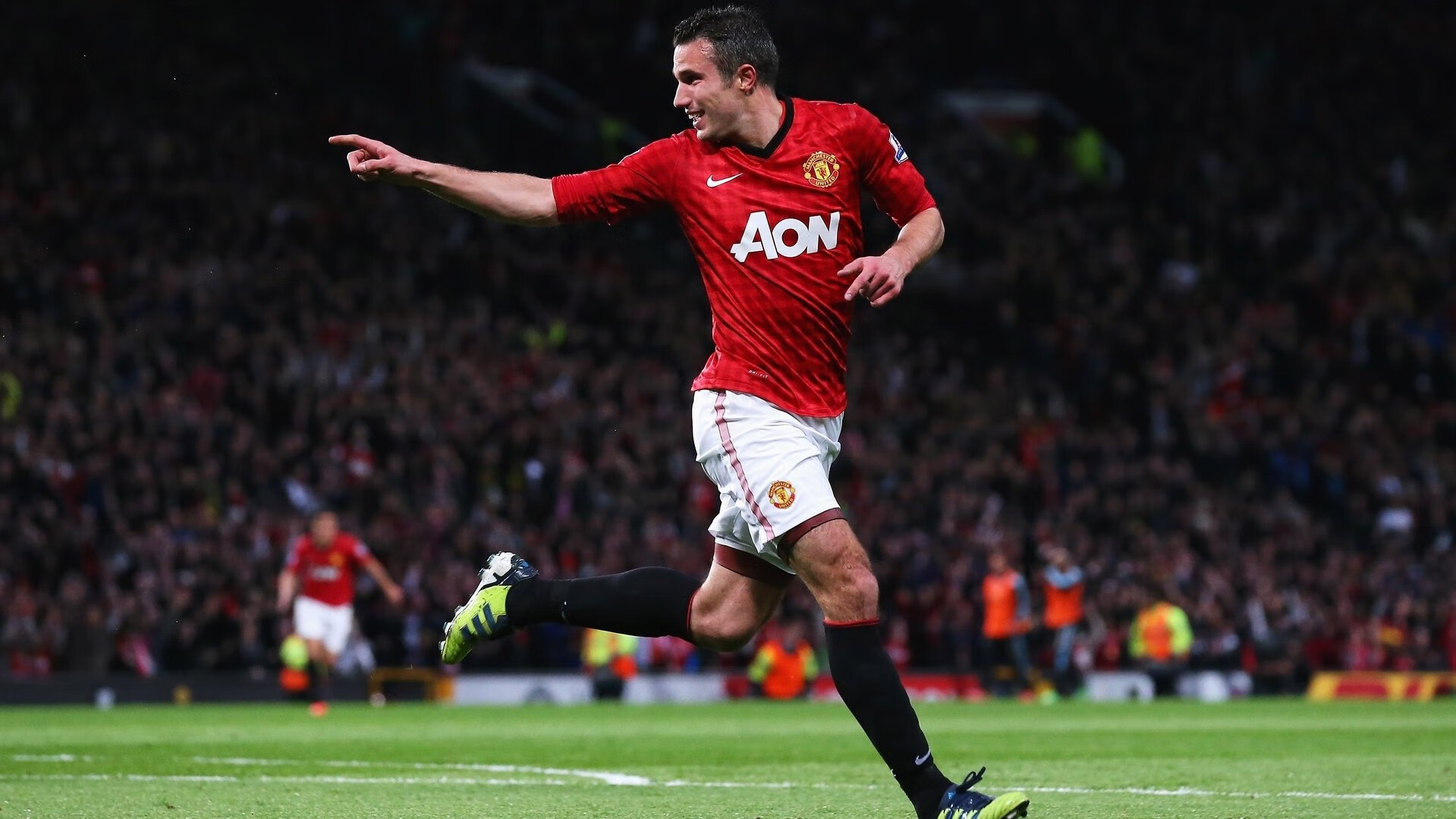 世界杯名哨获欧足联邀请 执法欧冠淘汰赛关键之战